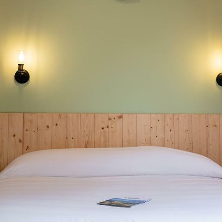 Le Petit Moulin Bed & Breakfast Martel Bagian luar foto