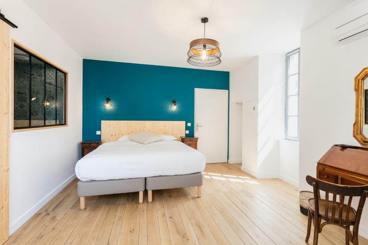 Le Petit Moulin Bed & Breakfast Martel Bagian luar foto