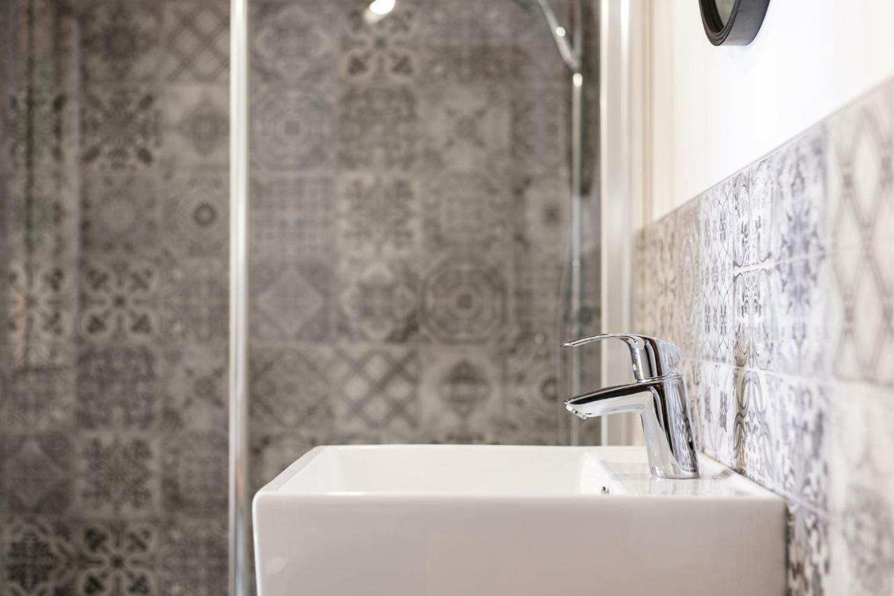 Le Petit Moulin Bed & Breakfast Martel Bagian luar foto